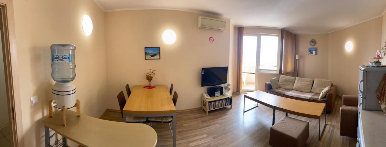 First Line Apartment At Обзор Экстерьер фото