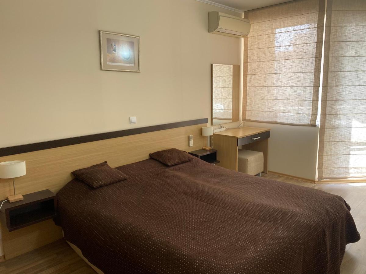 First Line Apartment At Обзор Экстерьер фото