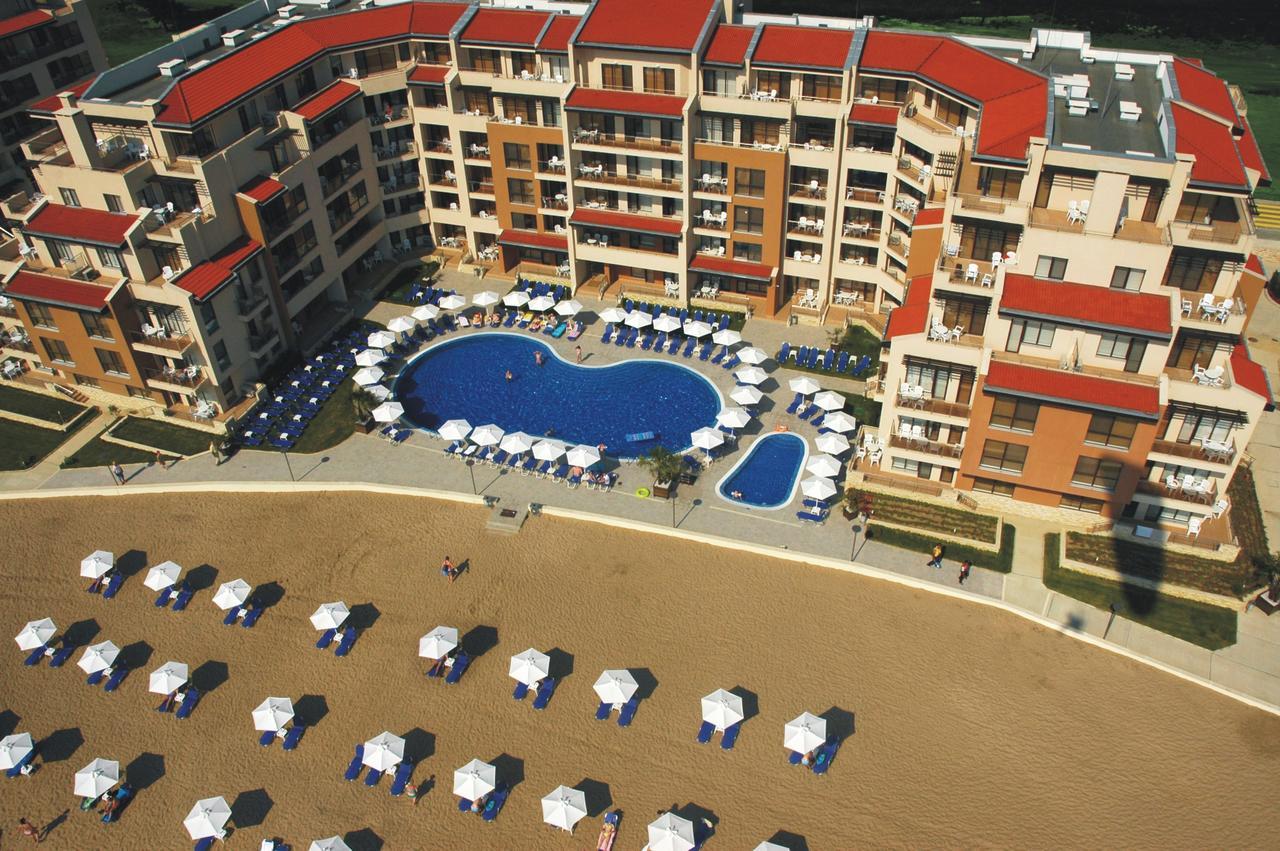 First Line Apartment At Обзор Экстерьер фото